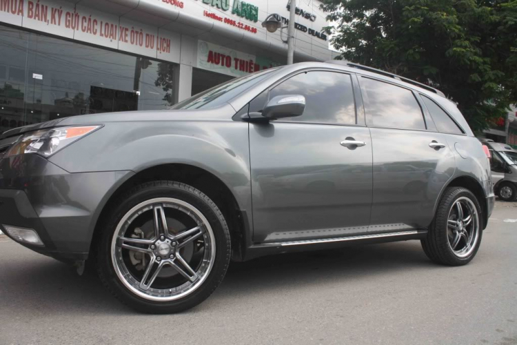 Acura MDX 2008 độ mâm từ 18 đến 20 inh ( độ mỏng của vỏ vẫn hợp lý )