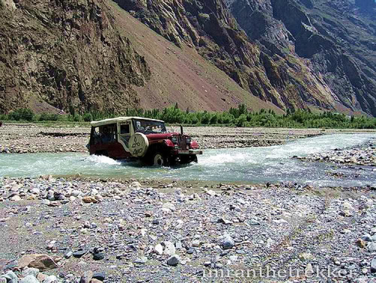 Jeep @ Vùng Cao Nguyên Bắc Pakistan