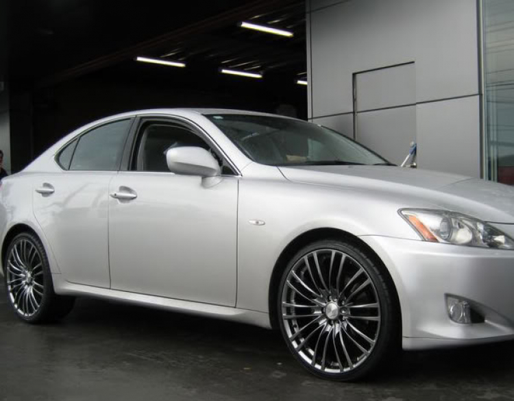 Rất hợp lý  cho Lexus IS