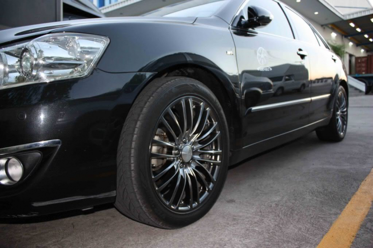 Rất hợp lý cho Lexus IS Rất hợp lý cho Lexus IS