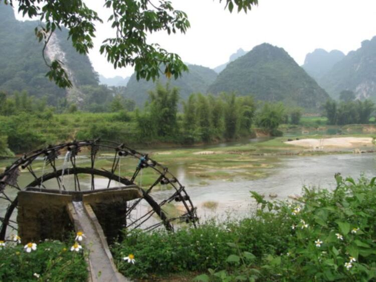 Đông-Tây Bắc.........on wheels