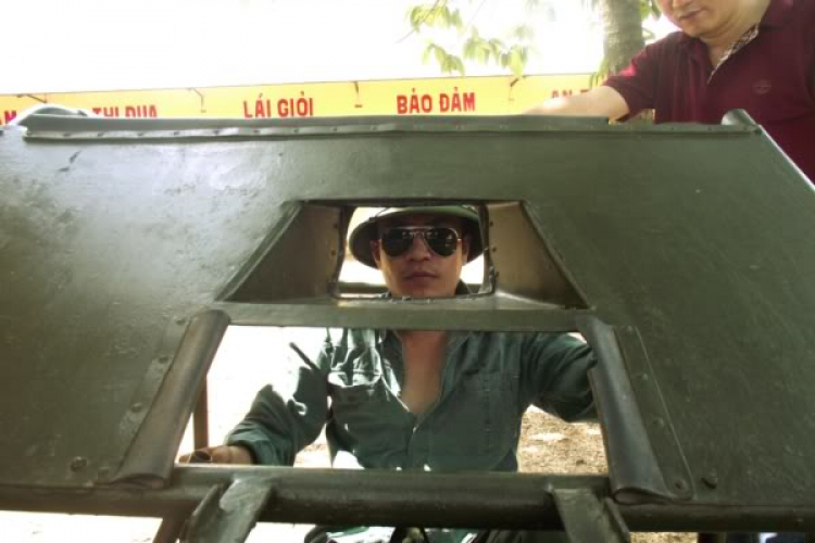 Ảnh đoàn Off-Road trải nghiệm bãi tập tăng căn cứ Nước Trong .. Ảnh đoàn Off-Road trải nghiệm bãi tập tăng căn cứ Nước Trong ..