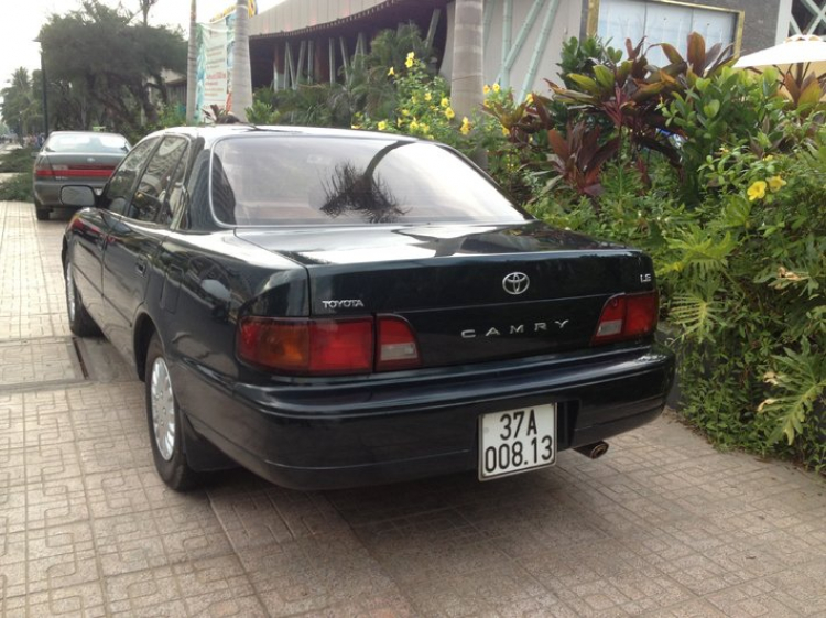 Toyota Corona 1992 - 1996 mắt híp đít bồng (Na béo )