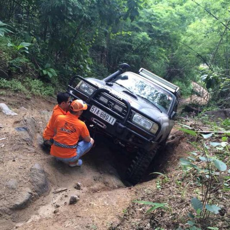 LAND CRUISER  FRIENDCLUB (LFC) "Where there were NO ROADS, there was LAND CRUISER"