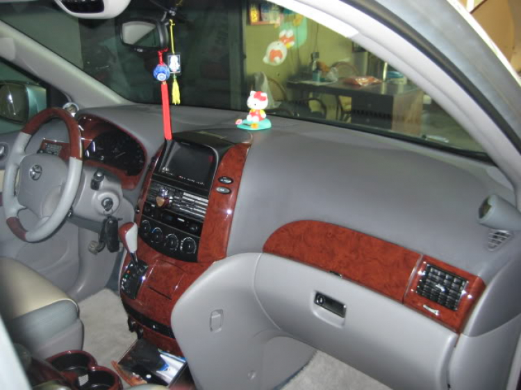 Tự hào là chiếc TOYOTA SIENNA LE duy nhất VN lắp và độ nhiều đồ chơi ! Tự hào là chiếc TOYOTA SIENNA LE duy nhất VN lắp và độ nhiều đồ chơi !