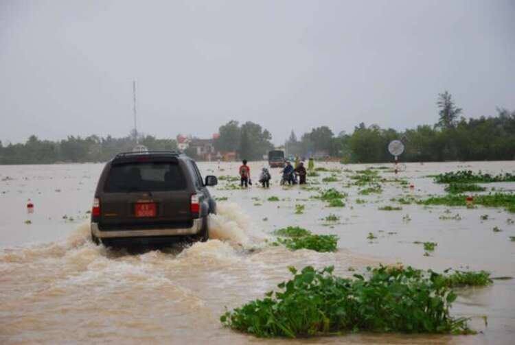 Jeep Bros - Nhật Ký Hành Trình Xuyên Việt - Mùa Thu 2010