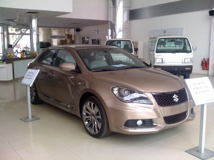 Suzuki Kizashi 2010 đã về Việt Nam