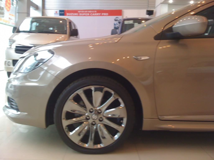 Suzuki Kizashi 2010 đã về Việt Nam