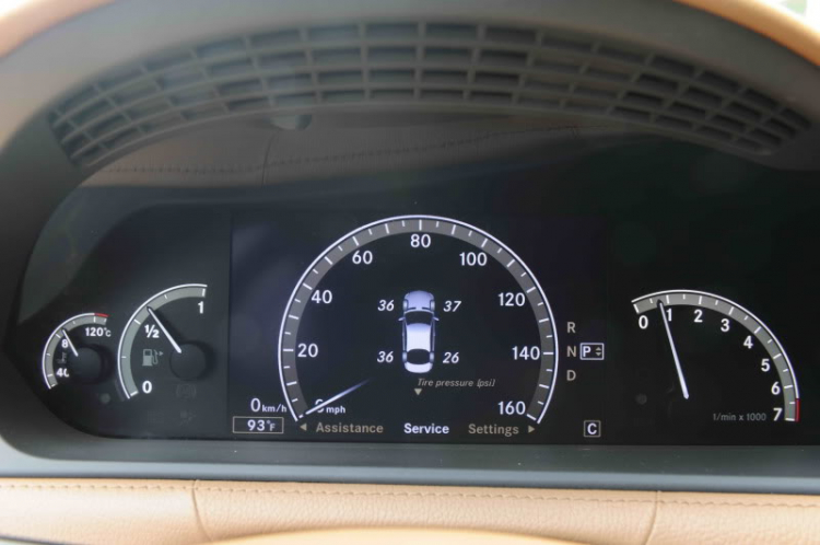 Hành trình Xuyên Việt và vượt qua tâm lũ Quảng Bình cùng GLK và CL 55 AMG! Hành trình Xuyên Việt và vượt qua tâm lũ Quảng Bình cùng GLK và CL 55 AMG!