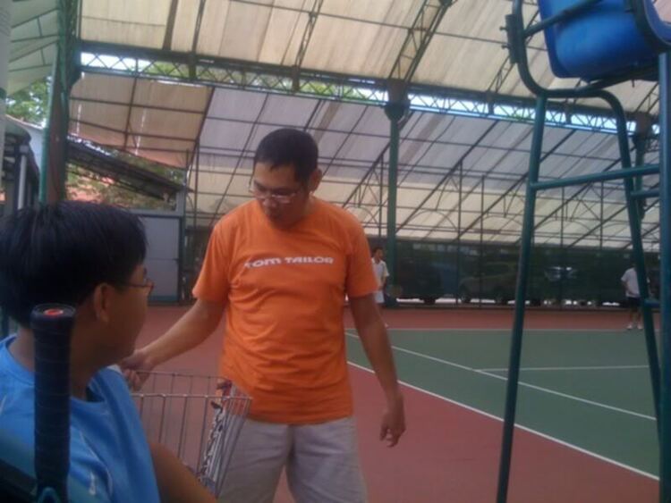 FFC ơi, hãy xích lại gần nhau hơn- TENNIS 02/7/2011-SÂN KỲ HOÀ 2.