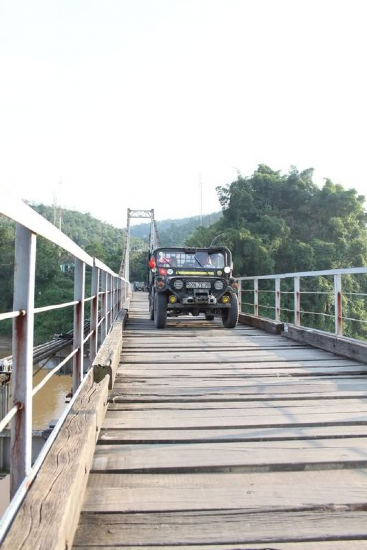 Xẻ dọc Trường Sơn . . . Xẻ dọc Trường Sơn . . .