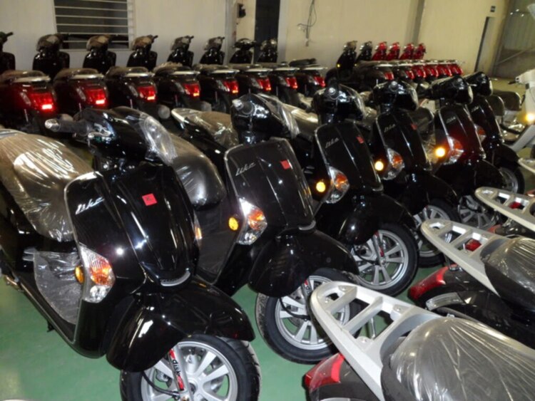 Kymco Like 125 + People 16Fi