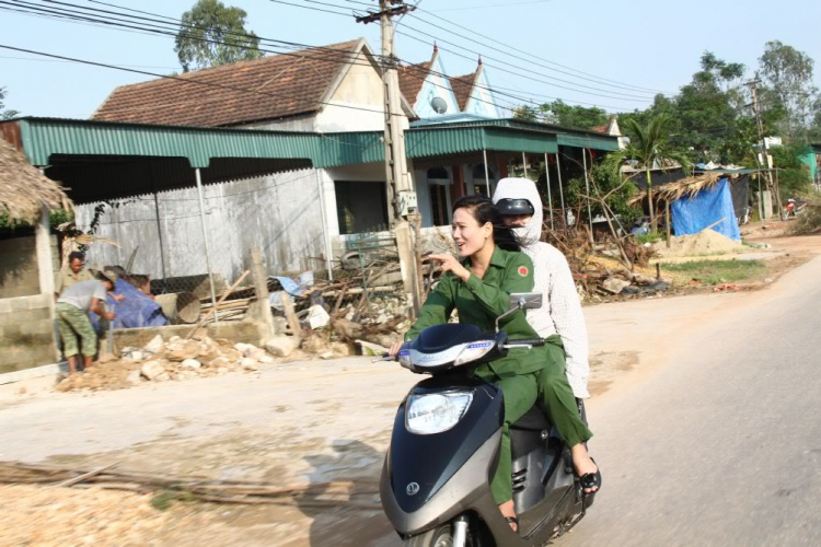 Xẻ dọc Trường Sơn . . . Xẻ dọc Trường Sơn . . .