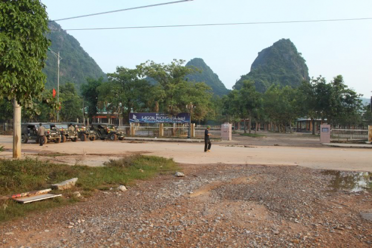 Xẻ dọc Trường Sơn . . . Xẻ dọc Trường Sơn . . .