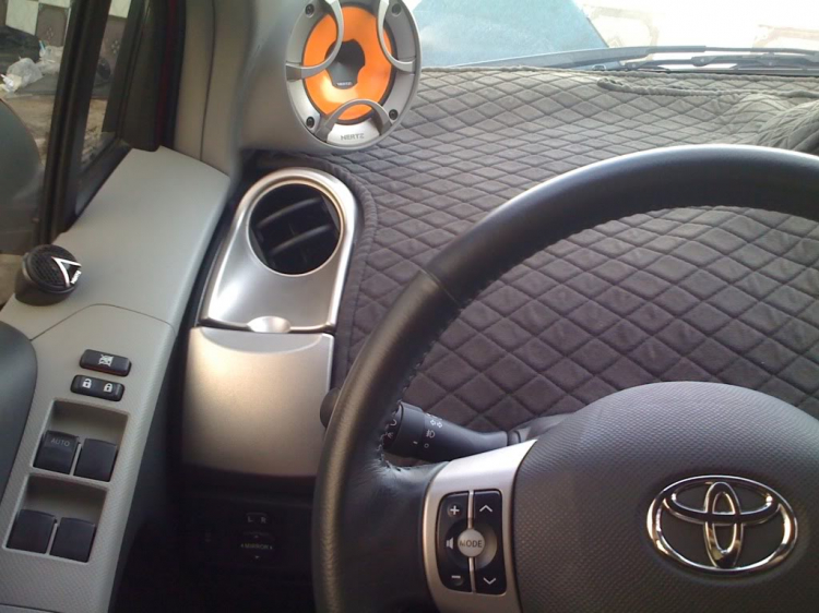 Toyota Yaris 2009 (updated pics)....