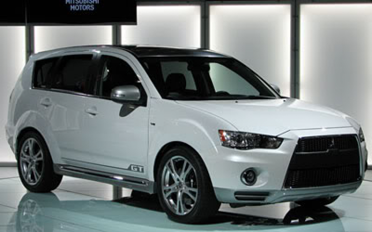 Tại sao Mitsubishi không mang Outlander 2011 vào Việt Nam nhỉ ?