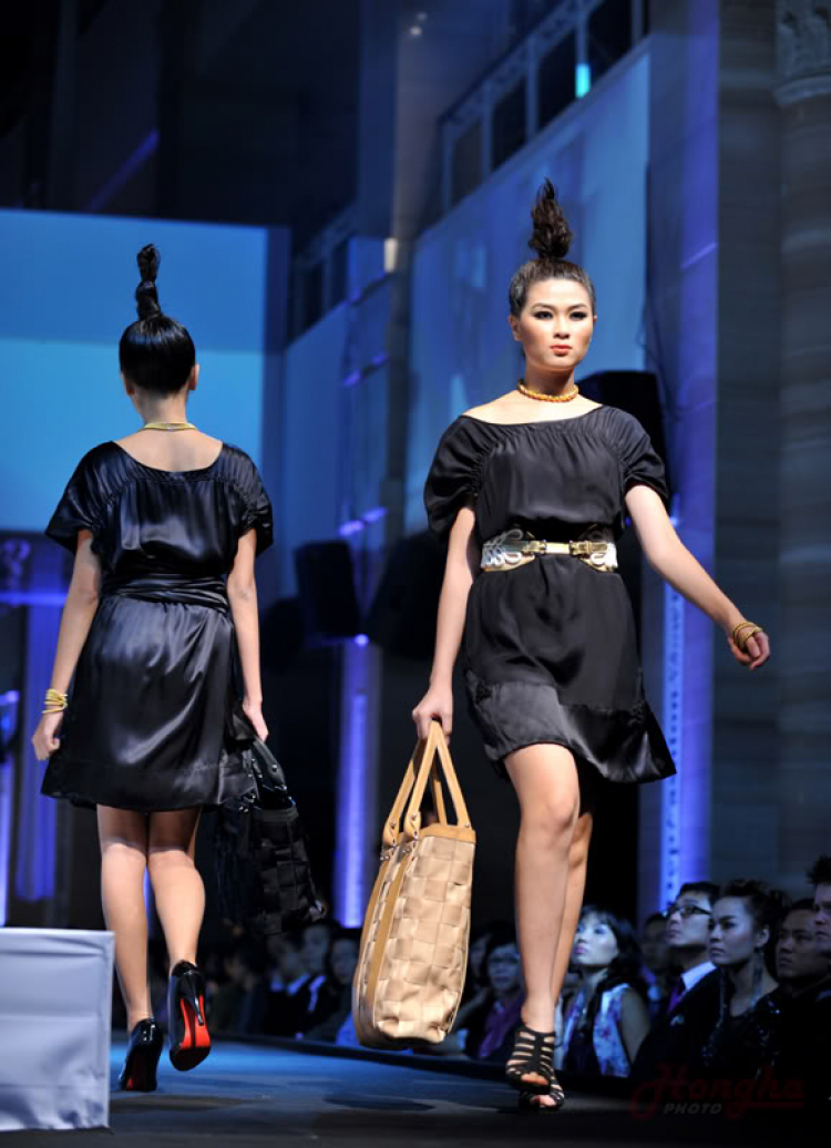 Đẹp Fashion Show 9 nóng ngay từ hậu trường