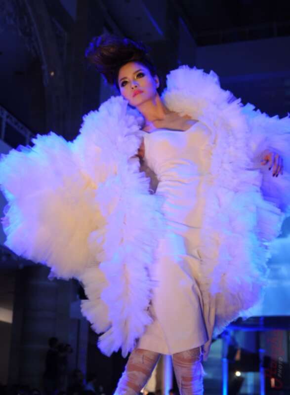 Đẹp Fashion Show 9 nóng ngay từ hậu trường