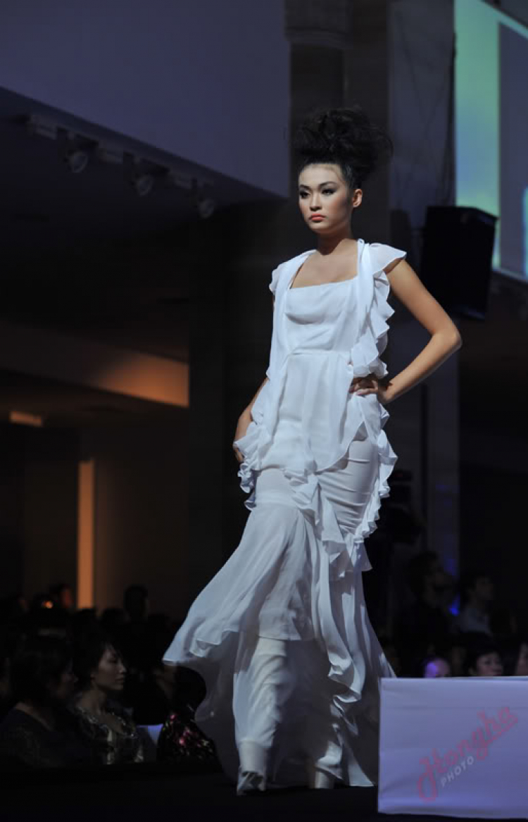 Đẹp Fashion Show 9 nóng ngay từ hậu trường