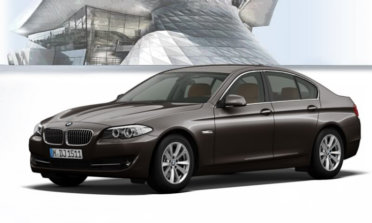 CÓ NÊN ĐẶT MUA BMW 528i KÈM THEO CÁC OPTIONS ĐẶT THÊM CỦA EURO AUTO HAY KHÔNG?