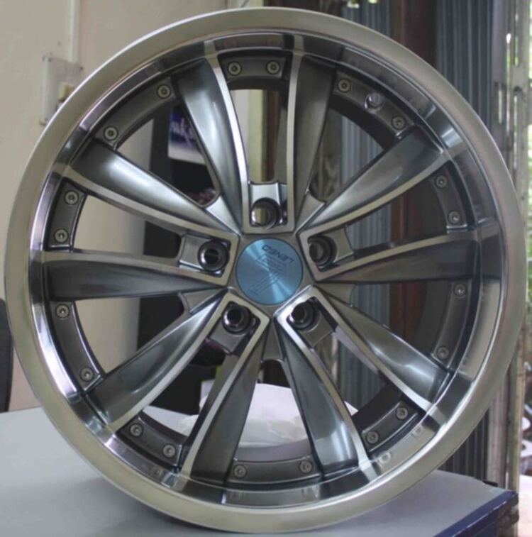 Toàn cảnh xe Cruze của Tiberli... Toàn cảnh xe Cruze của Tiberli...