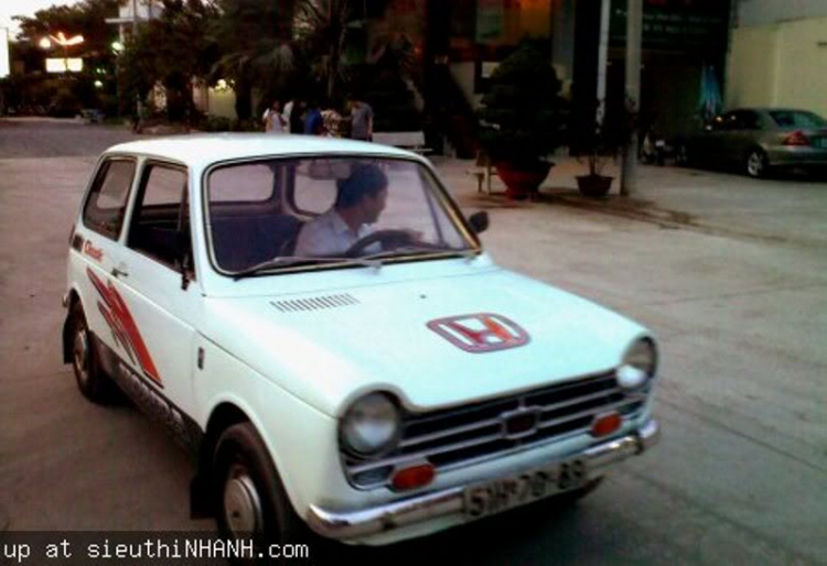 Honda n360-Đuổi hình bắt chủ