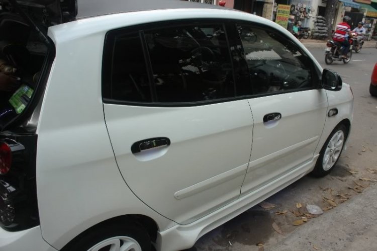 1 chiếc xe độ , độ đến nỗi em không còn nhận ra xe gì nữa :):):) 1 chiếc xe độ , độ đến nỗi em không còn nhận ra xe gì nữa :):):)