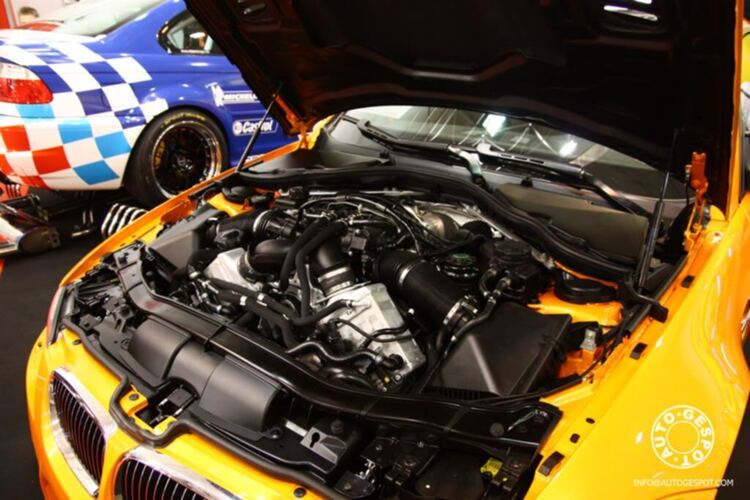 745hp với M3 Manhart V8RS Biturbo