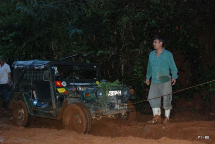 Offroad đỉnh cao tuyến Đạ tẻ - Bảo Lâm - Bảo Lộc - dốc 45 độ - Đà Lạt