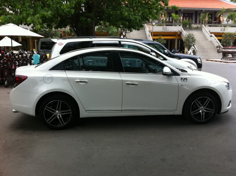 CHEVROLET CRUZE LS của em lên guốc 17 ạh