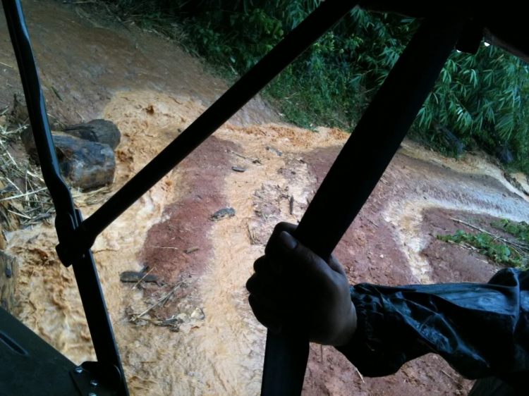 Offroad đỉnh cao tuyến Đạ tẻ - Bảo Lâm - Bảo Lộc - dốc 45 độ - Đà Lạt Offroad đỉnh cao tuyến Đạ tẻ - Bảo Lâm - Bảo Lộc - dốc 45 độ - Đà Lạt