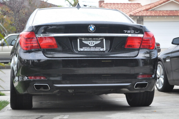 2011 BMW 535i và 2010 750 Li xdrive