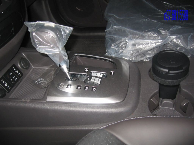 Santa Fe SLX 2011 hay Kia Sorento Limited ? Santa Fe SLX 2011 hay Kia Sorento Limited ?