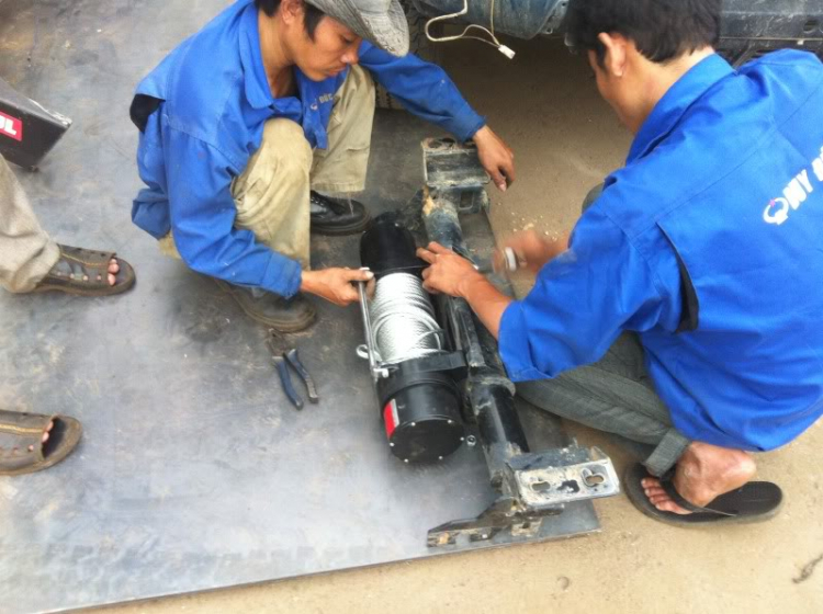 Off-road với đồi cát và gió biển đi các bác Off-road với đồi cát và gió biển đi các bác