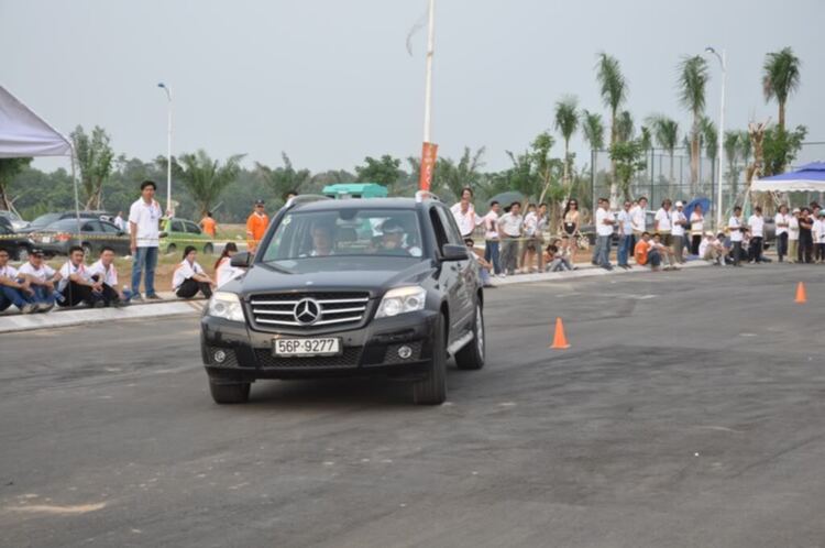 Hình ảnh SN OS 8 của SFC Hình ảnh SN OS 8 của SFC