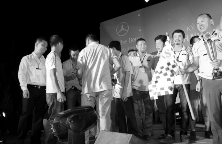 CHÚC MỪNG FFC ĐOẠT CÚP VÀNG TRONG DỊP THI ĐẤU MỪNG SN LẦN THỨ 8 CỦA OS...!!! CHÚC MỪNG FFC ĐOẠT CÚP VÀNG TRONG DỊP THI ĐẤU MỪNG SN LẦN THỨ 8 CỦA OS...!!!