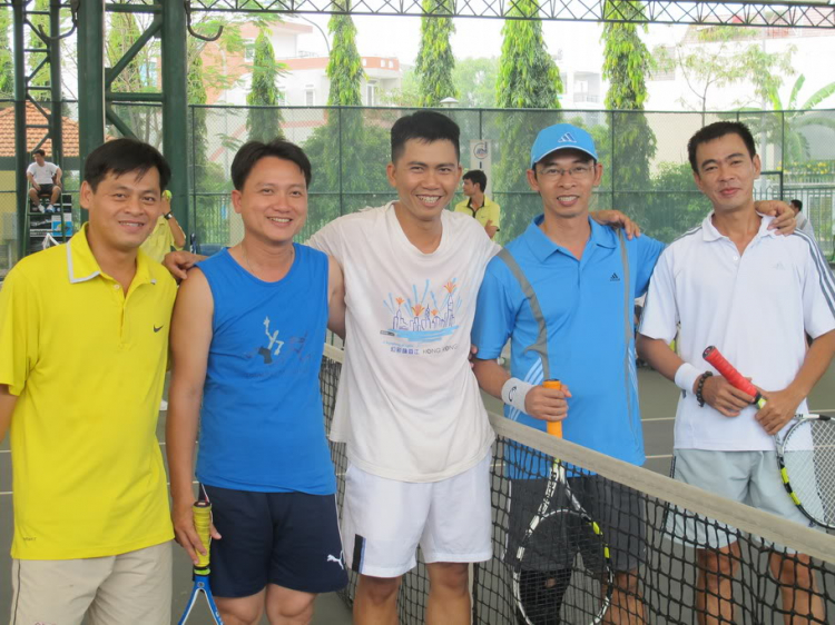 Chúc mừng bác Lycafe đoạt cúp vàng giải Tennis OS!!!