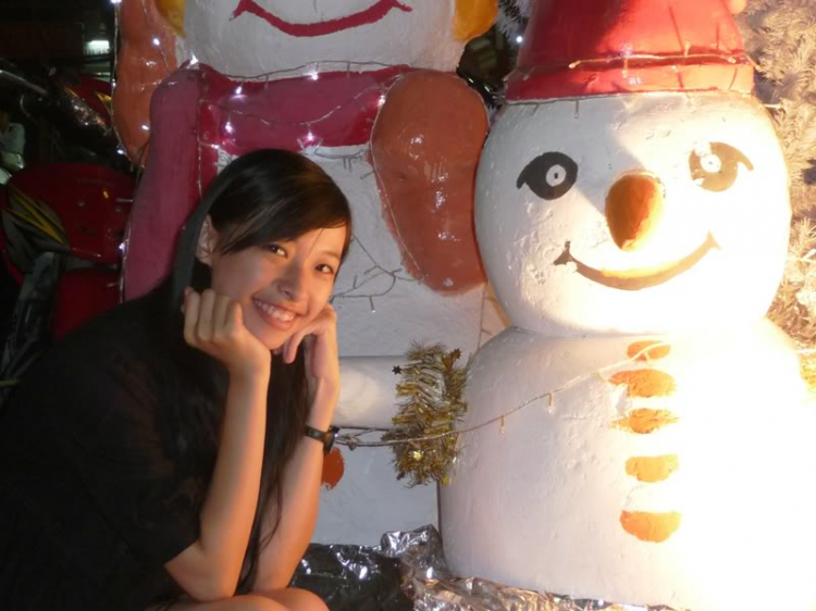 Noel 2010 của em, các bác vào ném đá..