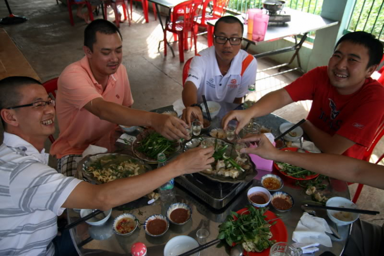 NÚI CHÚA - THẤT ĐỈNH