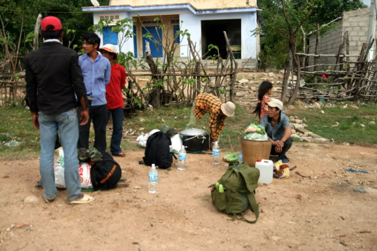 NÚI CHÚA - THẤT ĐỈNH