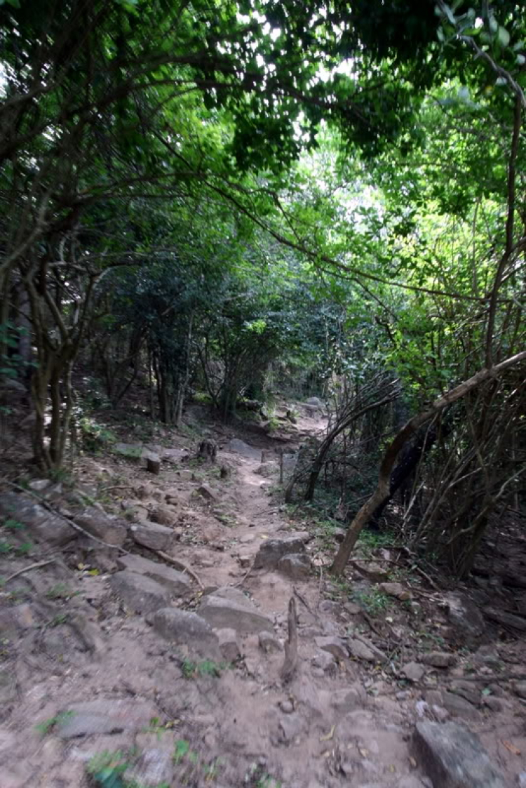 NÚI CHÚA - THẤT ĐỈNH