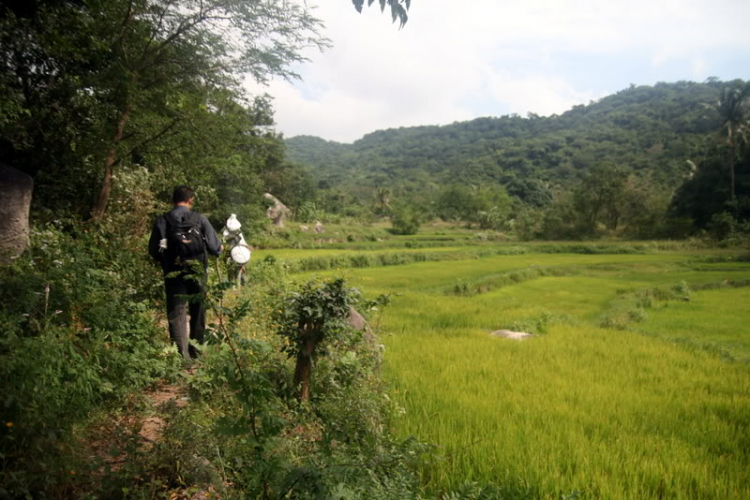 NÚI CHÚA - THẤT ĐỈNH