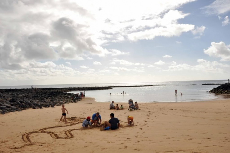 Fuerteventura, Lanzarote: hai trong mười hòn đảo đẹp nhất châu Âu.