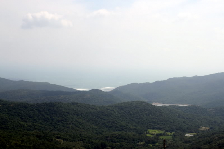 NÚI CHÚA - THẤT ĐỈNH