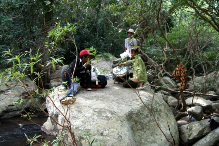 NÚI CHÚA - THẤT ĐỈNH