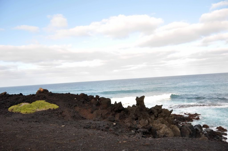 Fuerteventura, Lanzarote: hai trong mười hòn đảo đẹp nhất châu Âu.