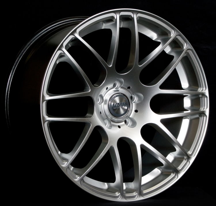 Các bác cho ý kiến E90 black chọn mâm nào? Cám ơn nhiều Các bác cho ý kiến E90 black chọn mâm nào? Cám ơn nhiều