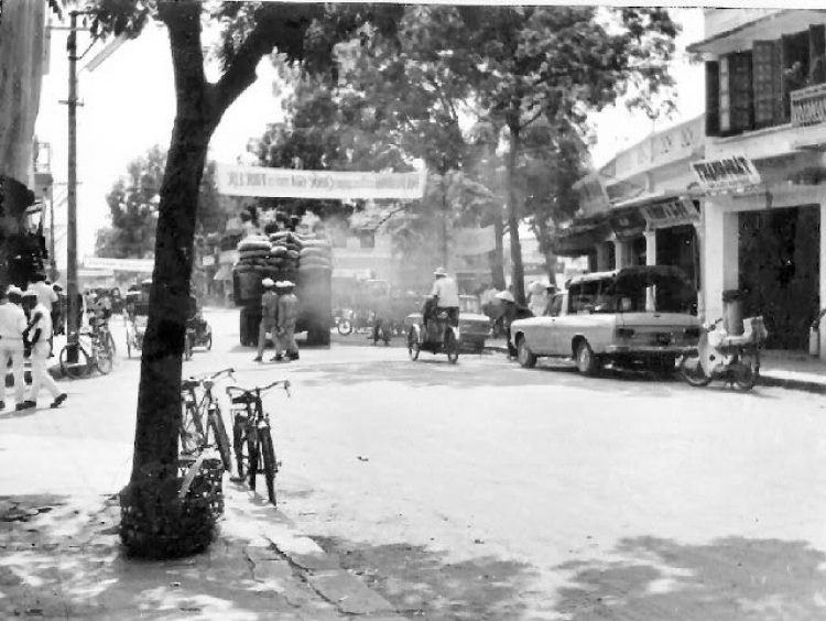 Hình ảnh về đất nước và con người Vietnam thời xưa. Hình ảnh về đất nước và con người Vietnam thời xưa.