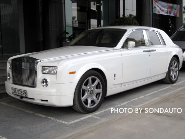 Rolls-Royce Phantom biển 5 số