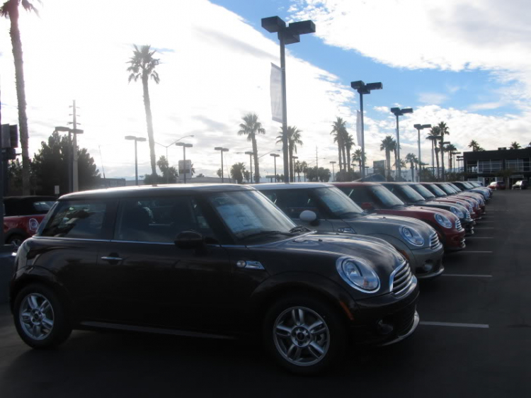 Hình ảnh Đại gia đình Mini Cooper tại Las Vegas